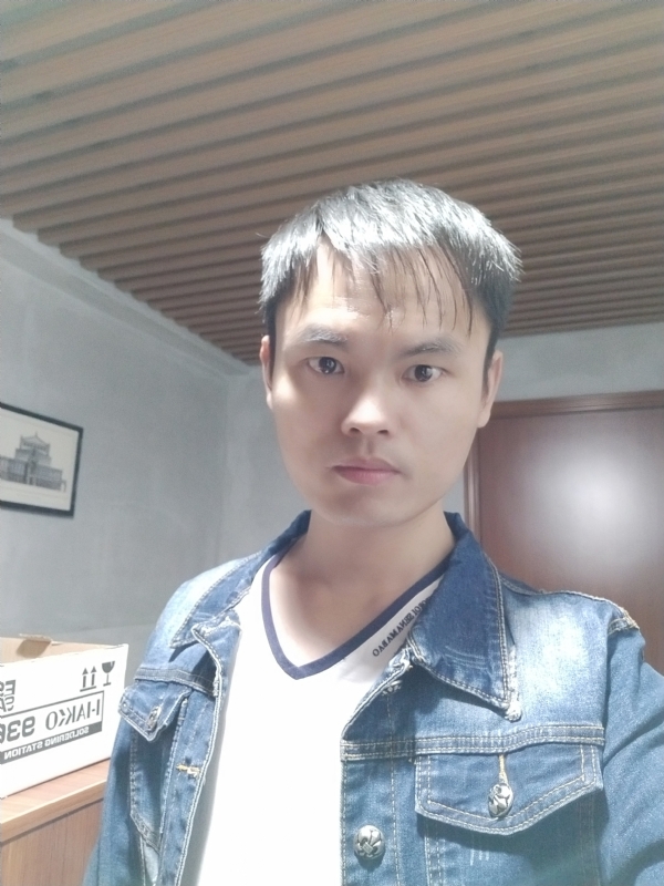 阿信的第一张照片--乌鲁木齐相亲服务中心