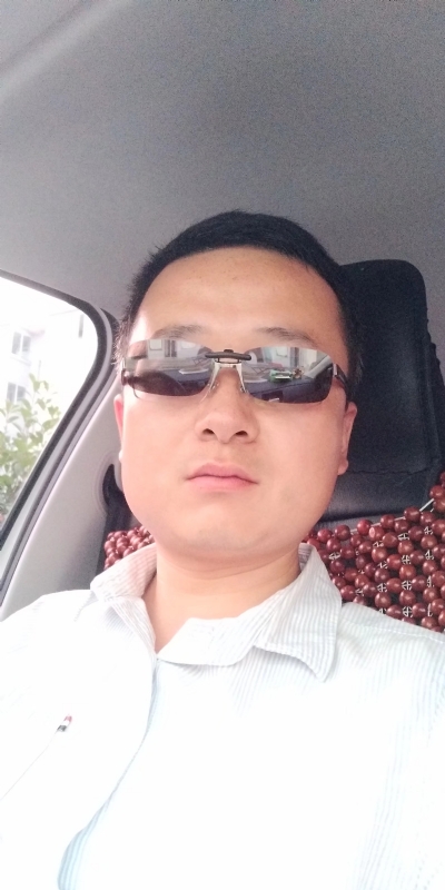 痛苦的单身狗的第二张照片--乌鲁木齐相亲服务中心