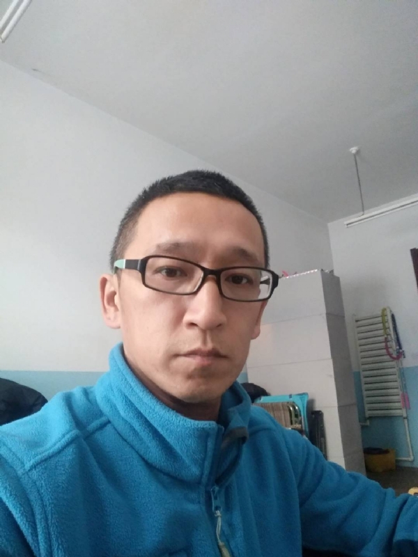 晓峰的第三张照片--乌鲁木齐相亲服务中心