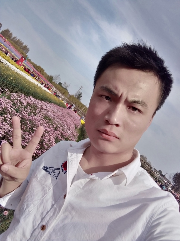 心碎无痕的第二张照片--乌鲁木齐相亲服务中心