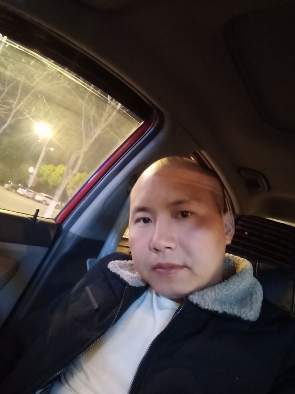 平平淡淡的第二张照片--乌鲁木齐相亲服务中心