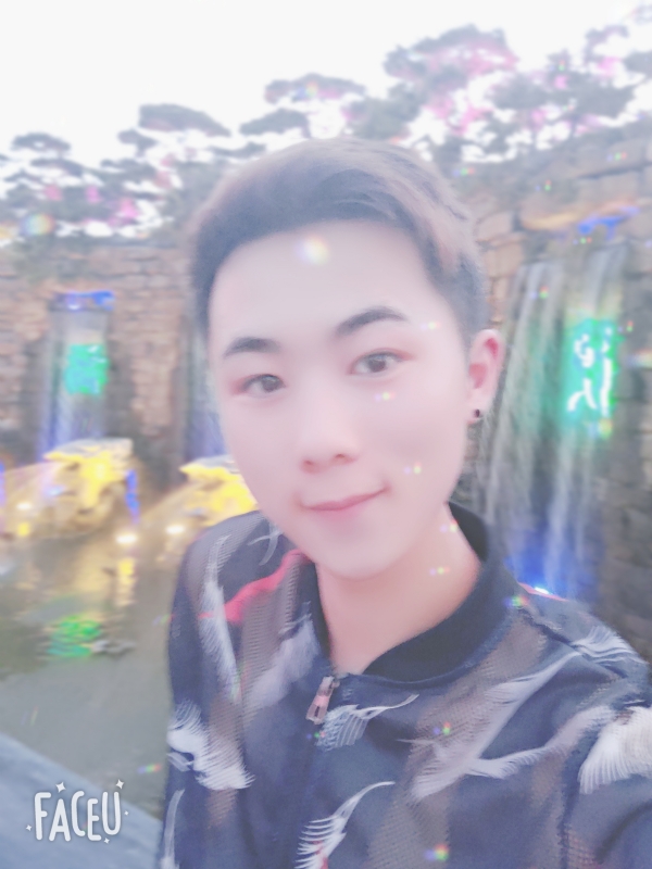 迷軍的第二张照片--乌鲁木齐相亲服务中心