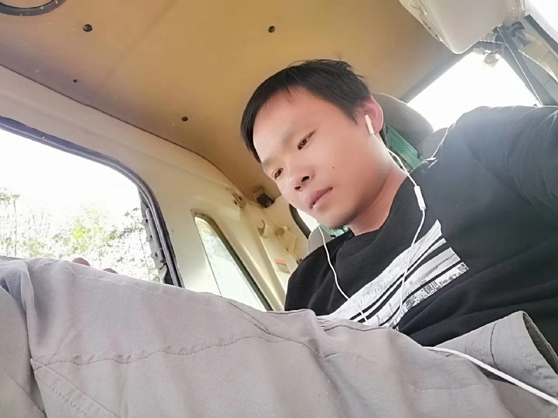 夜魇的第四张照片--乌鲁木齐相亲服务中心