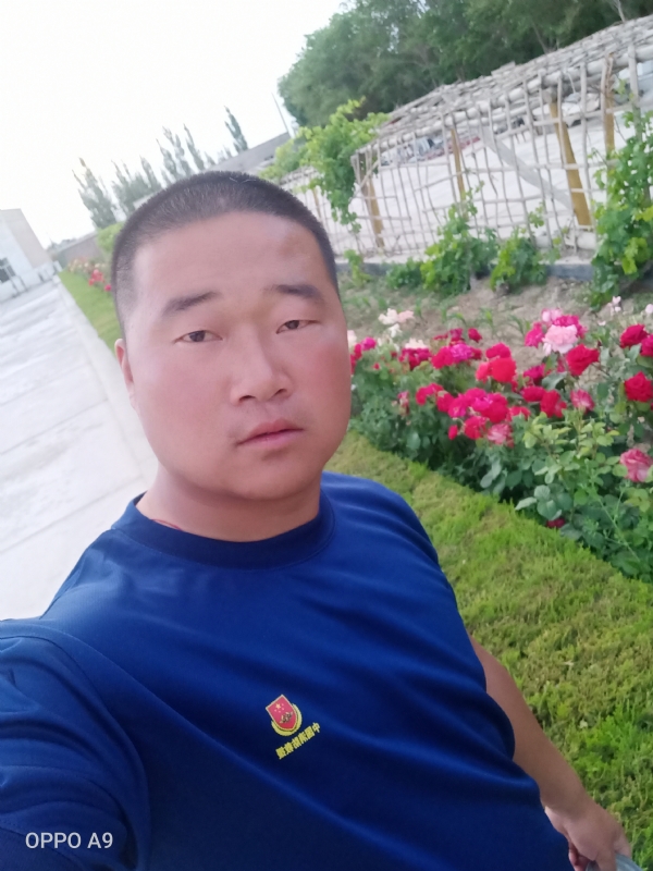 奋斗中的青春最美丽的第一张照片--乌鲁木齐相亲服务中心