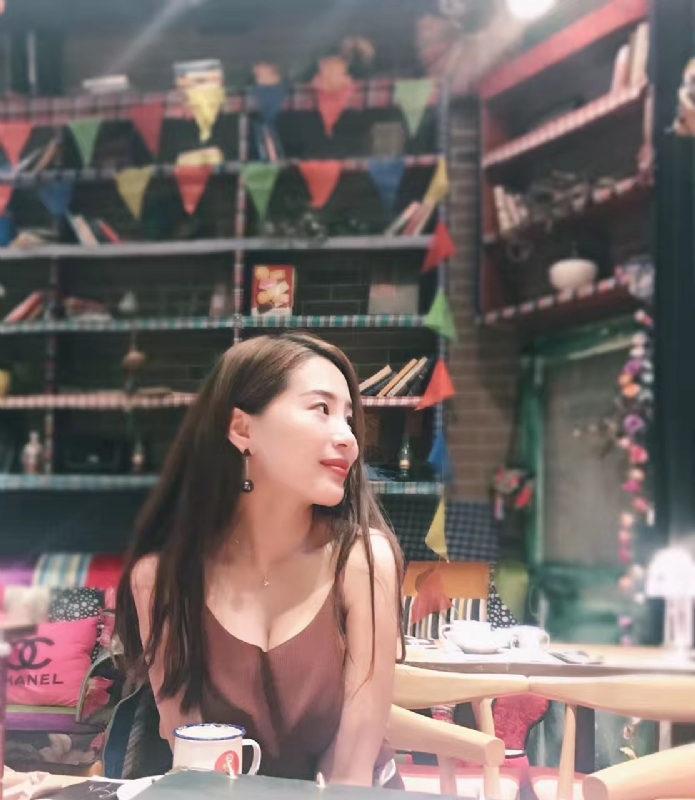 zoe的第一张照片--乌鲁木齐相亲服务中心