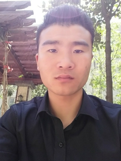 安之若素的第一张照片--乌鲁木齐相亲服务中心