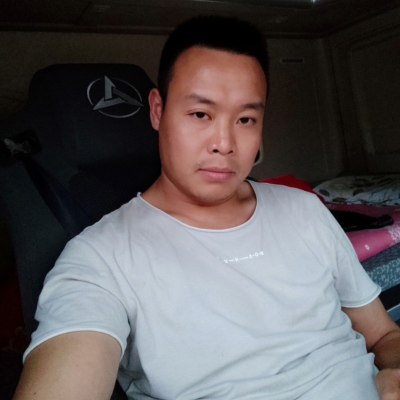 默默的第二张照片--乌鲁木齐相亲服务中心