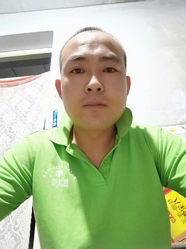 东海龙王的第三张照片--乌鲁木齐相亲服务中心