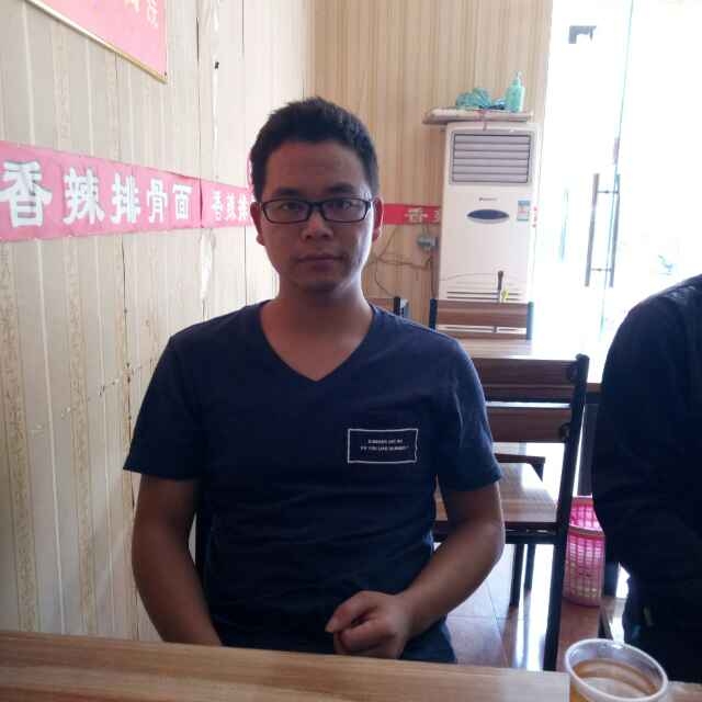 会哭的星星的第一张照片--乌鲁木齐相亲服务中心