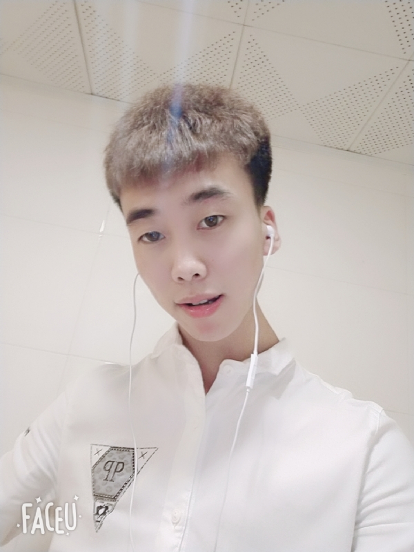 晚枫的第二张照片--乌鲁木齐相亲服务中心