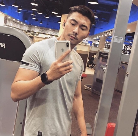 Larryyy的第一张照片--乌鲁木齐相亲服务中心