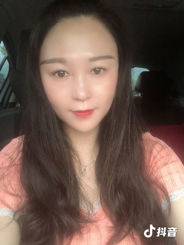 云云的第一张照片--乌鲁木齐相亲服务中心