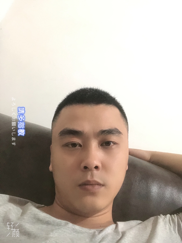 草根的第一张照片--乌鲁木齐相亲服务中心