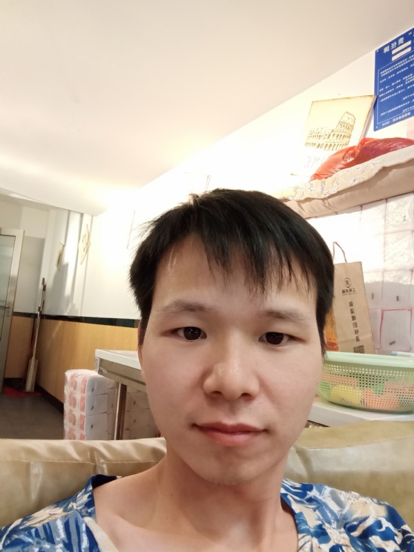 万里无云的第一张照片--乌鲁木齐相亲服务中心