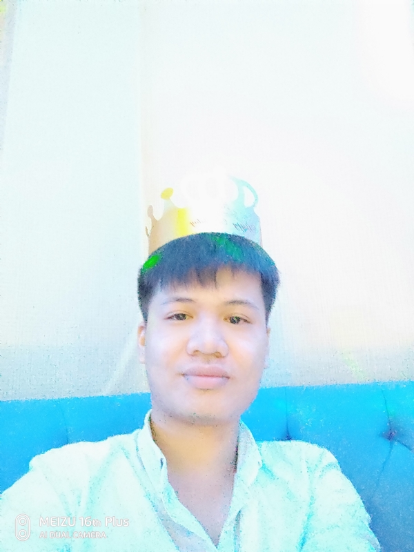 寻找另一半的第一张照片--乌鲁木齐相亲服务中心