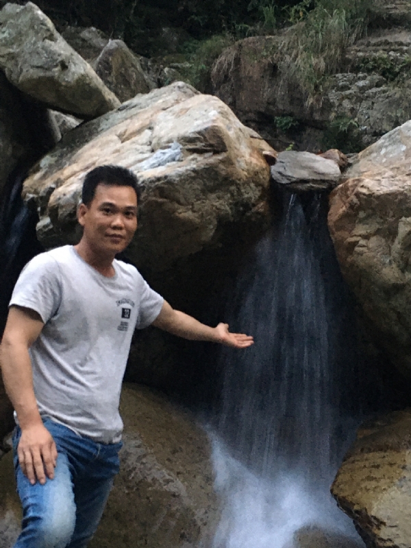 Luang少的第三张照片--乌鲁木齐相亲服务中心