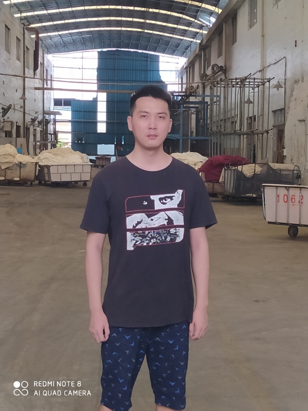 六月雨的第一张照片--乌鲁木齐相亲服务中心