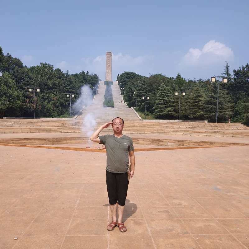 不惑的第一张照片--乌鲁木齐相亲服务中心