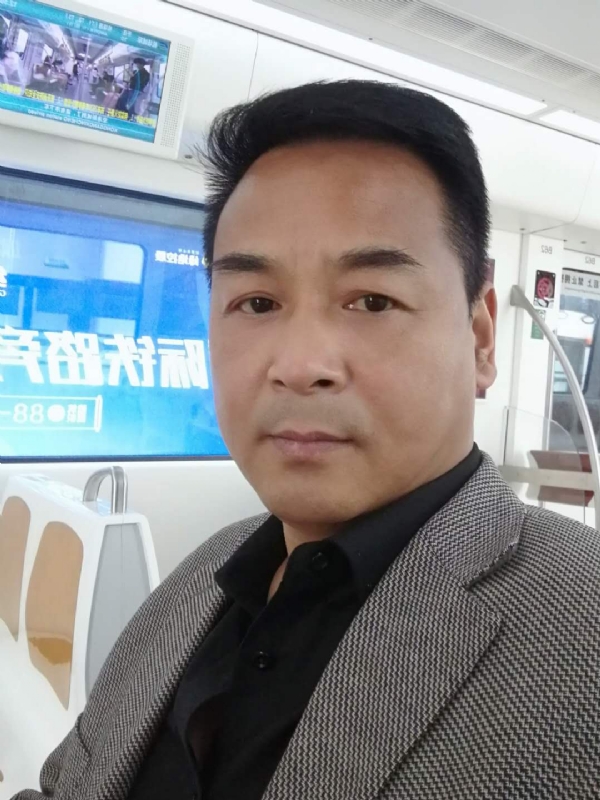 雪豹的第二张照片--乌鲁木齐相亲服务中心