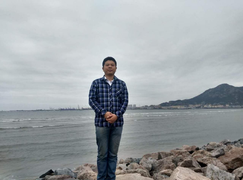 在奋斗的第二张照片--乌鲁木齐相亲服务中心