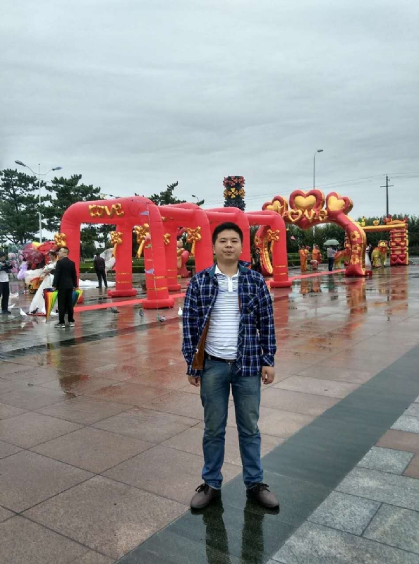 在奋斗的第三张照片--乌鲁木齐相亲服务中心