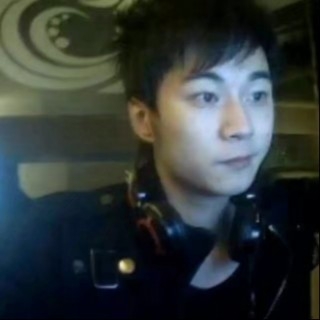 深夜人的第一张照片--乌鲁木齐相亲服务中心