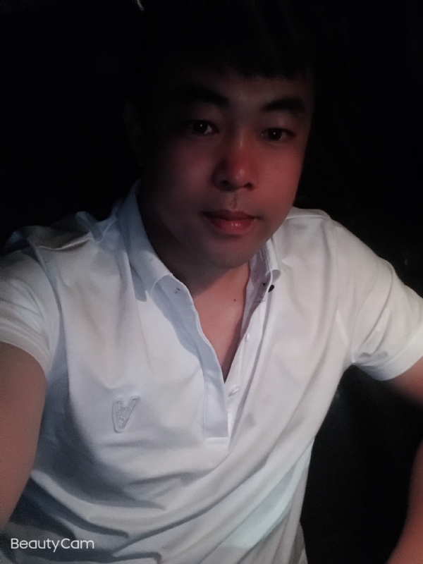 张苹果的第一张照片--乌鲁木齐相亲服务中心