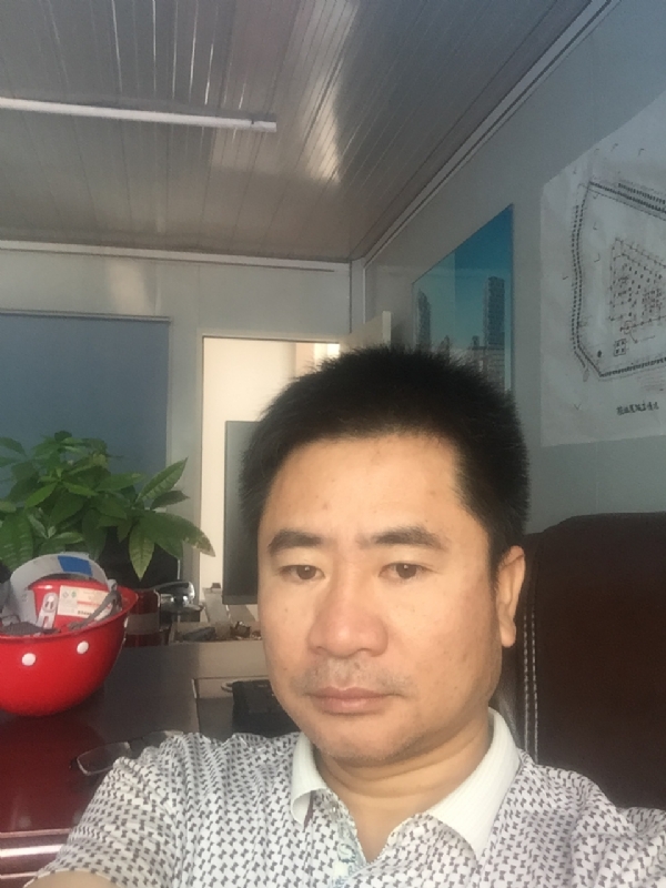 一步之遥的第一张照片--乌鲁木齐相亲服务中心