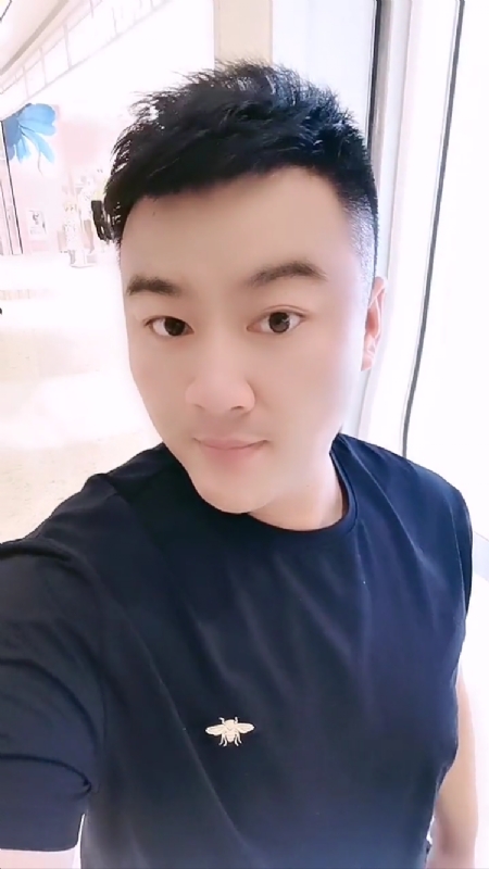 微风徐徐的第二张照片--乌鲁木齐相亲服务中心