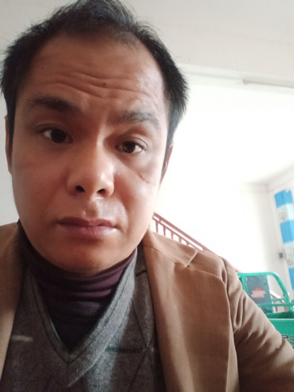 唐水果店发发发的第一张照片--乌鲁木齐相亲服务中心