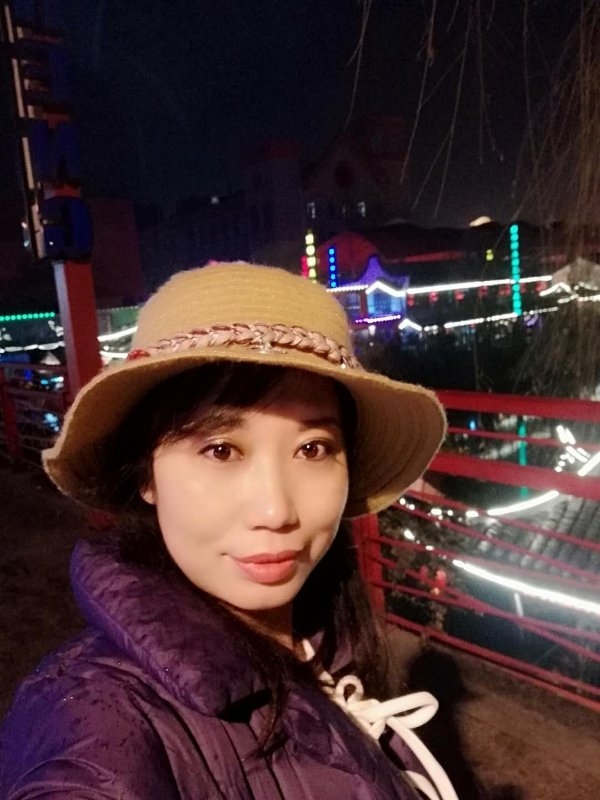 阳光明媚的第一张照片--乌鲁木齐相亲服务中心
