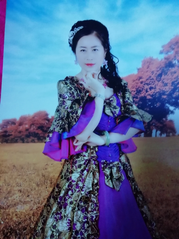清水芙蓉的第一张照片--乌鲁木齐相亲服务中心