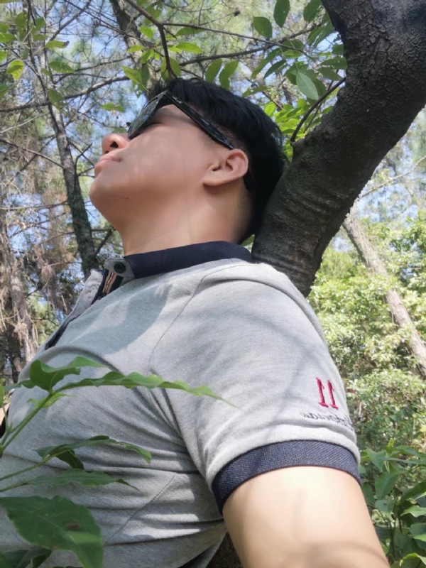 新丁的第一张照片--乌鲁木齐相亲服务中心