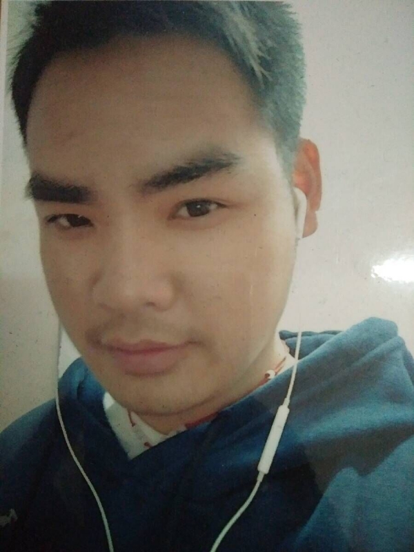 渴望爱的第一张照片--乌鲁木齐相亲服务中心