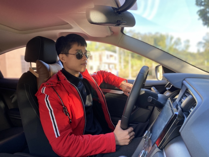 林威成的第二张照片--乌鲁木齐相亲服务中心