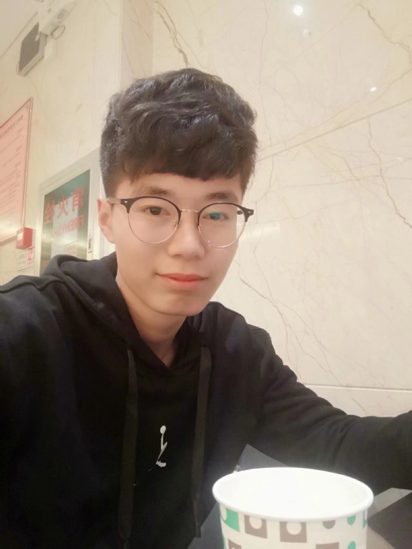 小张的第一张照片--乌鲁木齐相亲服务中心