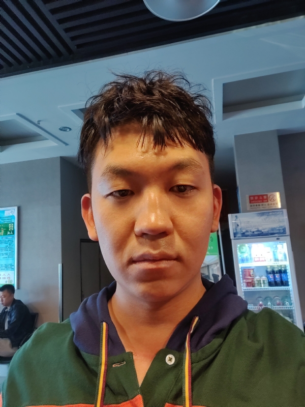 文哈哈的第一张照片--乌鲁木齐相亲服务中心