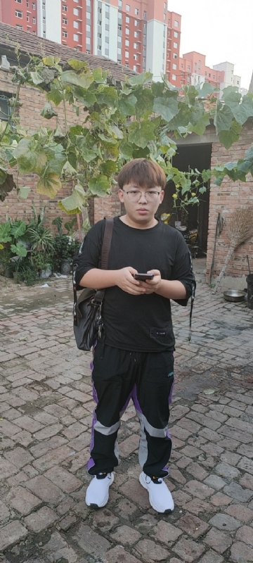 辛禹的第二张照片--乌鲁木齐相亲服务中心