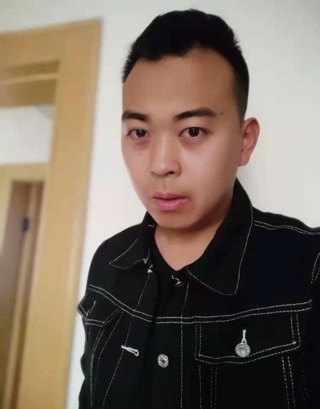 天边一丝风的第一张照片--乌鲁木齐相亲服务中心