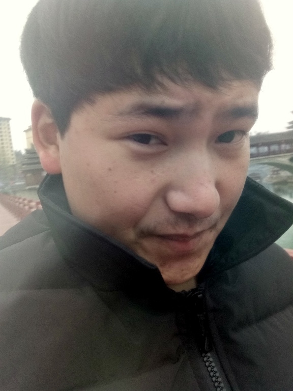 侗族青年作家超超的第二张照片--乌鲁木齐相亲服务中心