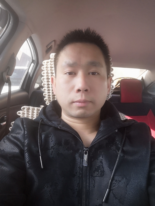 孤独的狼的第二张照片--乌鲁木齐相亲服务中心