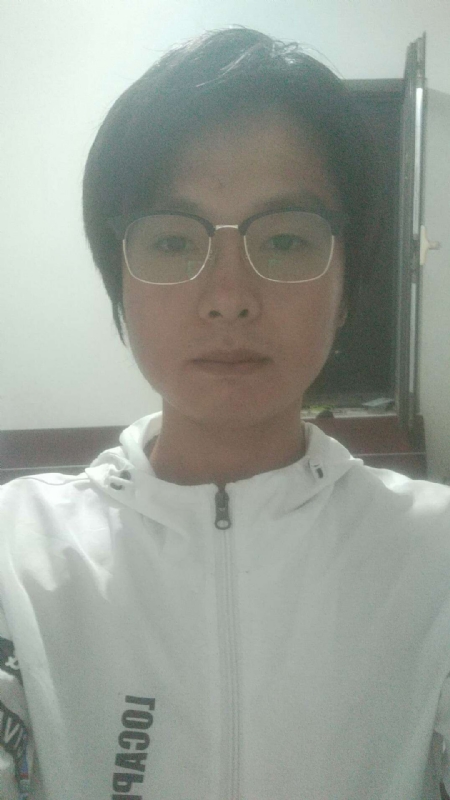 轻吻的第一张照片--乌鲁木齐相亲服务中心