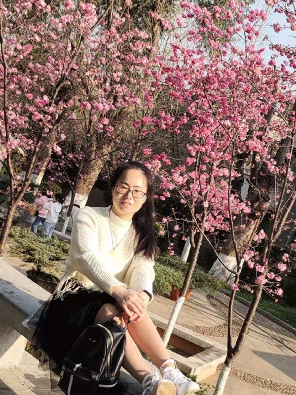 Nancy的第一张照片--乌鲁木齐相亲服务中心