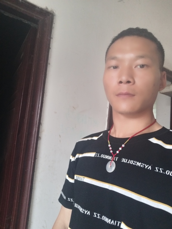 爱，请深爱的第二张照片--乌鲁木齐相亲服务中心