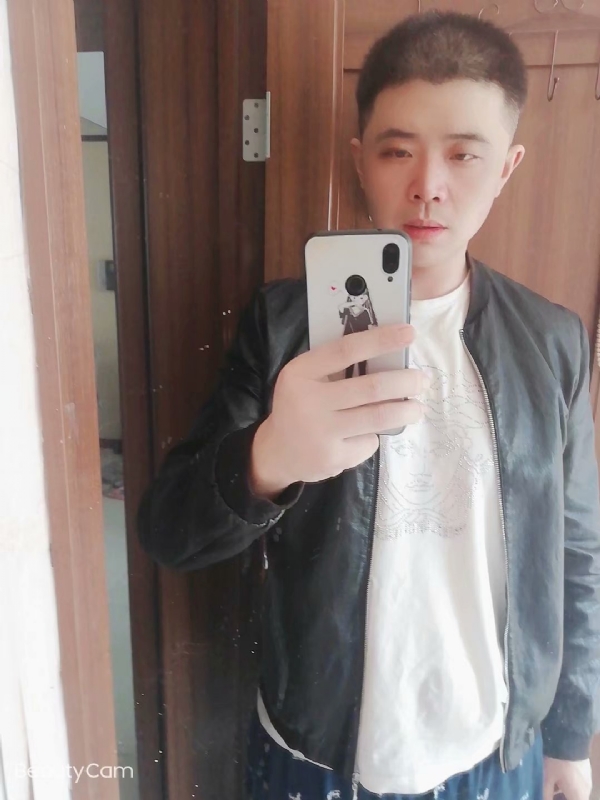 米饭班主的第二张照片--乌鲁木齐相亲服务中心