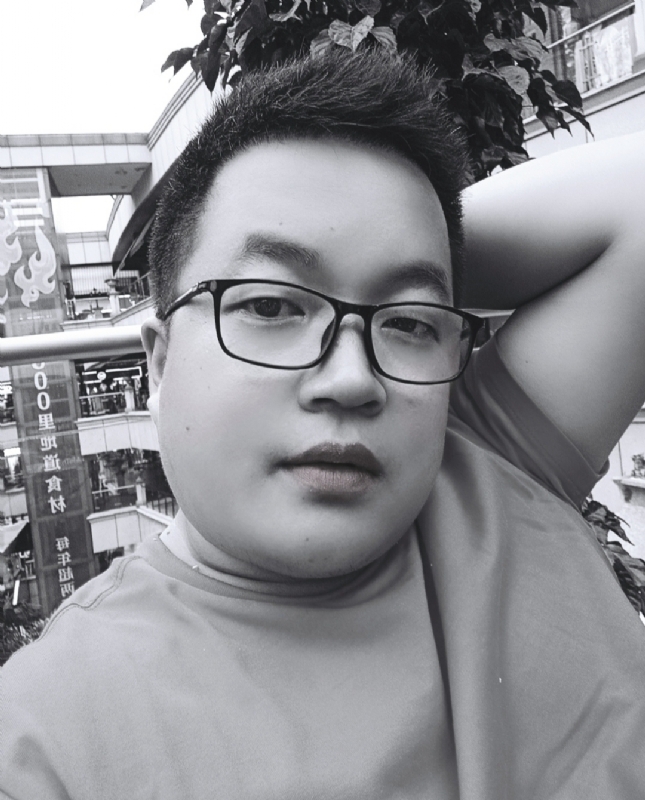 2公子的第三张照片--乌鲁木齐相亲服务中心