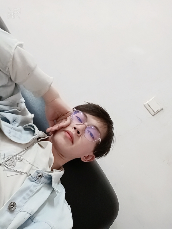 染七的第二张照片--乌鲁木齐相亲服务中心