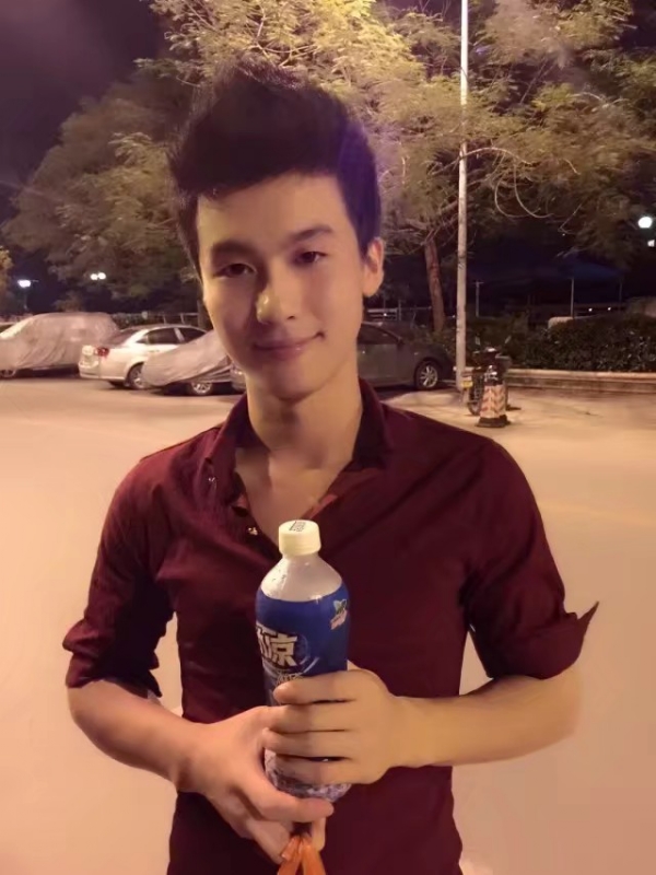 皮特王的第三张照片--乌鲁木齐相亲服务中心