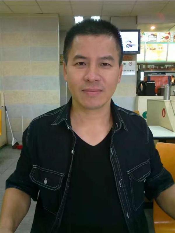 享受孤独的第一张照片--乌鲁木齐相亲服务中心