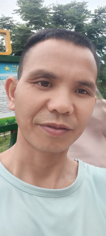 找个相爱的人结婚的第一张照片--乌鲁木齐相亲服务中心